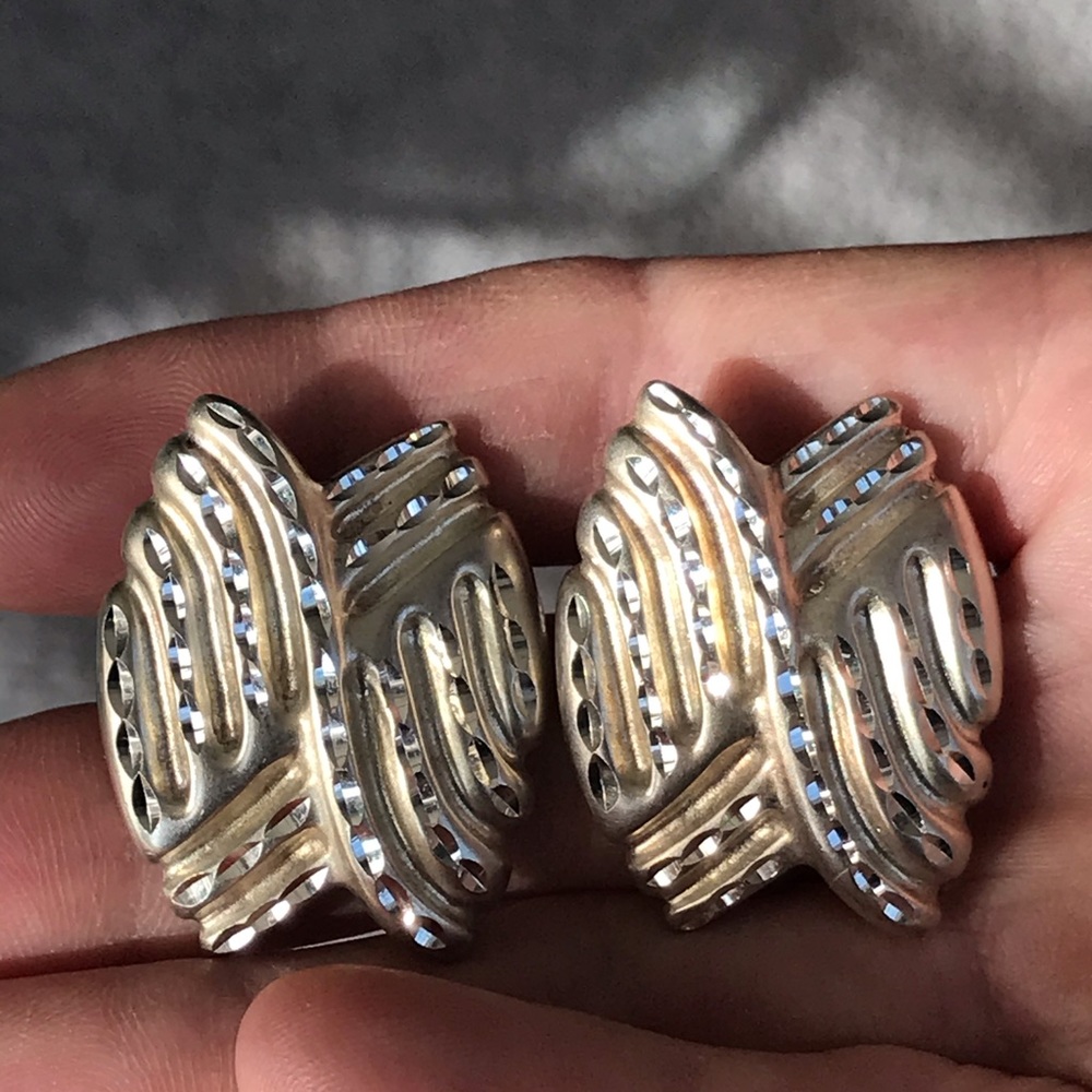 Gorgeous large silver earrings